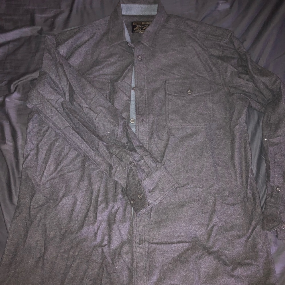 Men’s long sleeve button up shirt